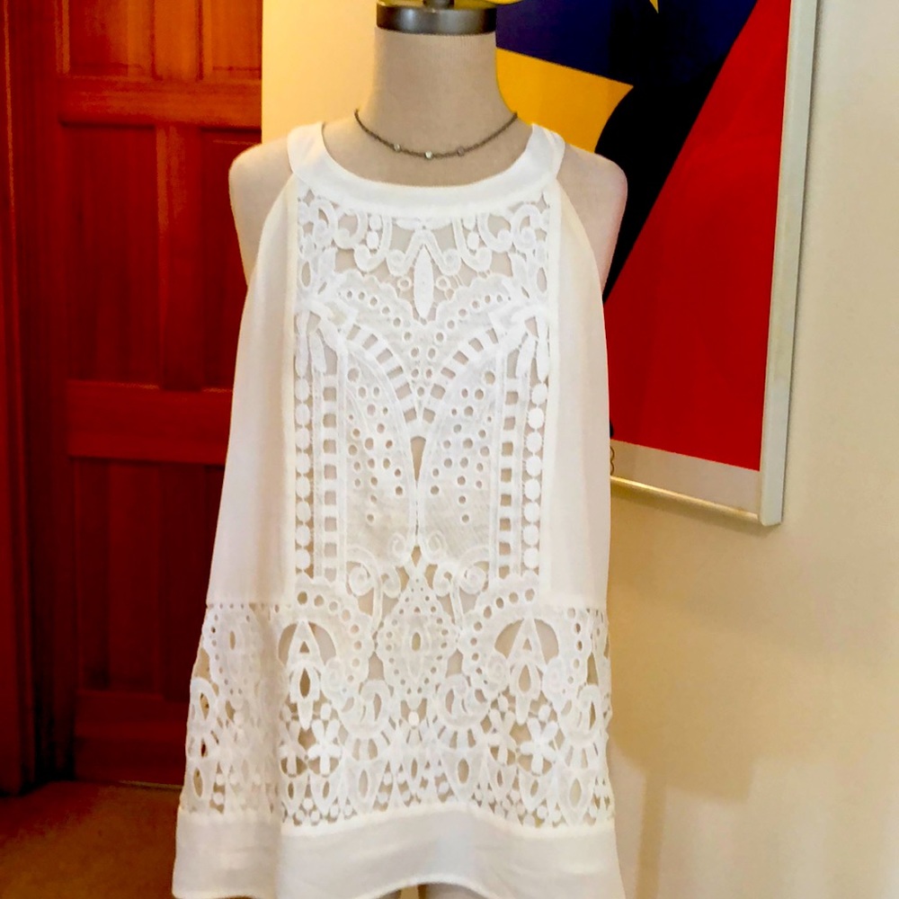 Stunning off white tank. Fully lined.